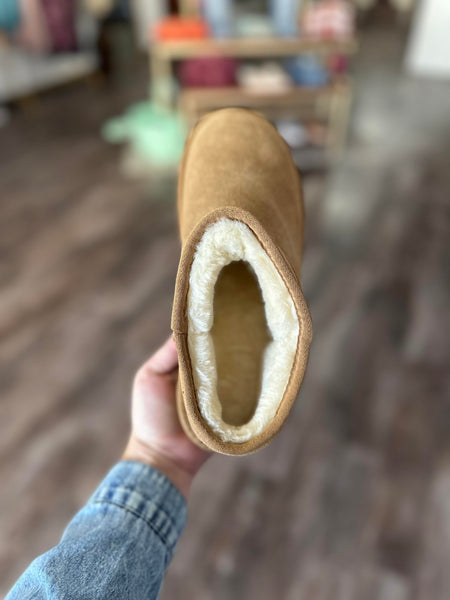 PREORDER: Faux Fur Lined Shortie Boots 8.11.25 OSYM