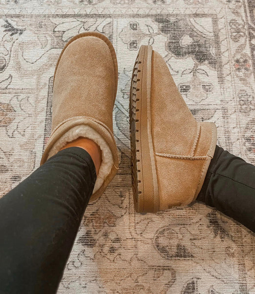 PREORDER: Faux Fur Lined Shortie Boots 8.11.25 OSYM