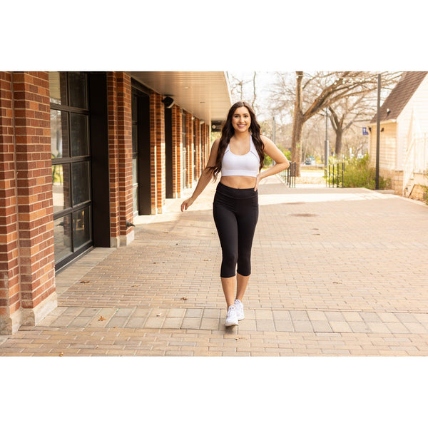 Ready to Ship | Sleek Pocket Collection - Capri Leggings