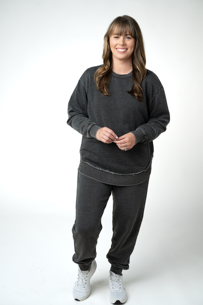 IN STOCK Vintage Wash Pullover - Black