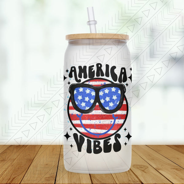 America Vibes Red Stripe Face Glass Can